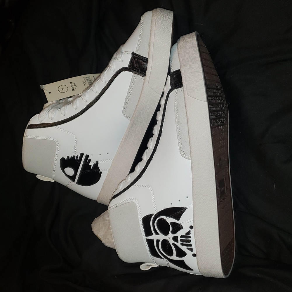 BRAND NEW CUSTOM PAINTED DARTH VADER STAR WARS SNEAKERS